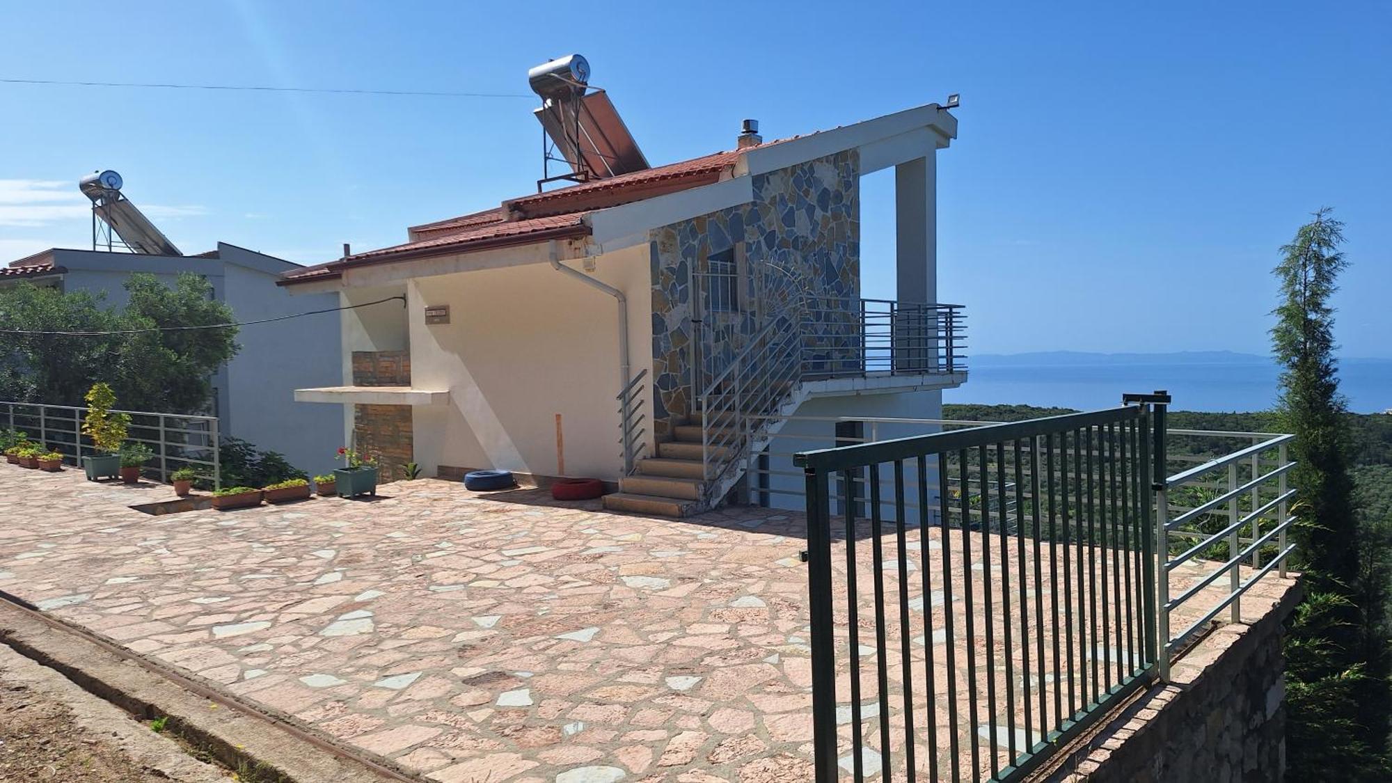 Gasthaus Vila Tatjana Vuno Exterior foto